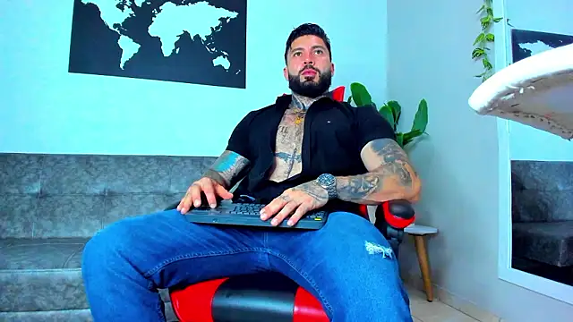 Alessrose online show from 3, 3, 2026