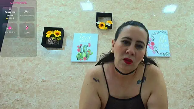 Sophie Tyler online show from 11, 3, 2026