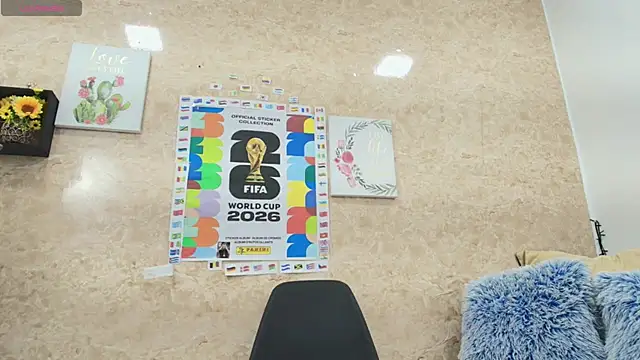 Snapshot of Sophie_Tyler chatting on 4, 6, 2026 Sophie Tyler online show from 4, 6, 2026