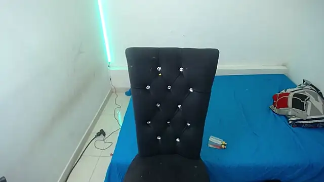 Naomy Reiden online show from 12, 2, 2026