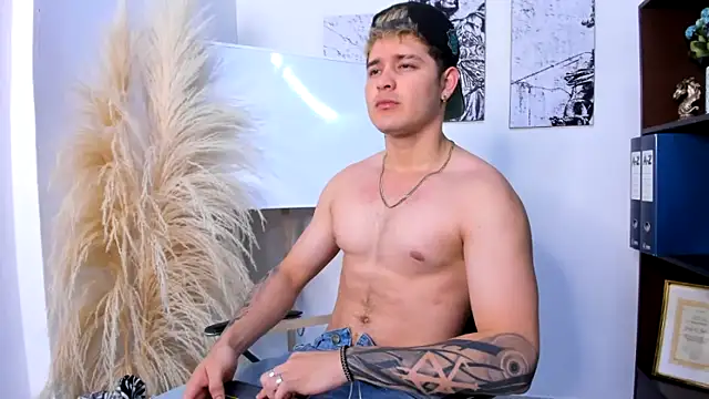 rayan linxx online show from 30, 3, 2026