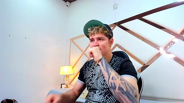 rayan linxx online show from 9, 4, 2026