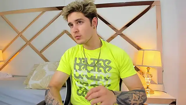 rayan linxx online show from 21, 4, 2026