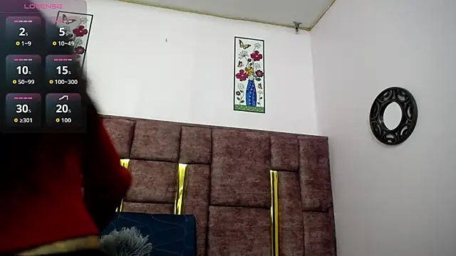 Snapshot of FRANCESCA_LOVE_ chatting on 5, 5, 2026 FRANCESCA LOVE online show from 5, 5, 2026