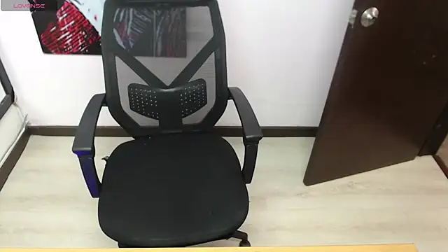 FRANCESCA LOVE  online show from 13, 3, 2026