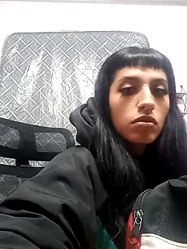 FRANCESCA LOVE  online show from 16, 4, 2026