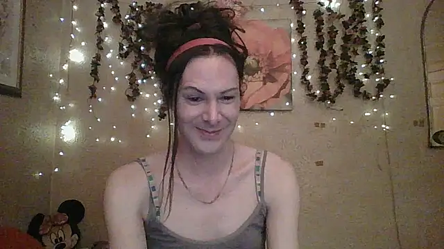 Snapshot of sillymillie4 chatting on 4, 5, 2026 sillymillie4 online show from 4, 5, 2026
