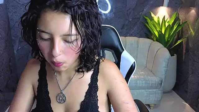 Lisa Doll Tx online show from 23, 2, 2026