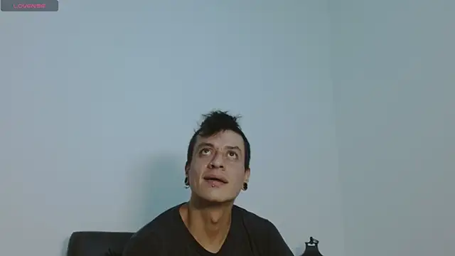 SkinnyDevil12 online show from 15, 2, 2026