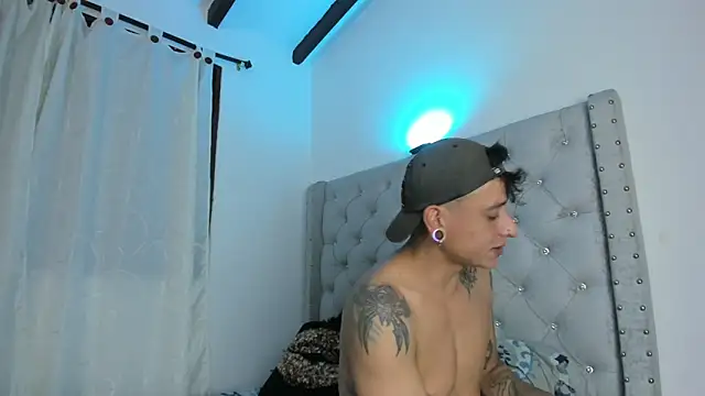 SkinnyDevil12 online show from 23, 2, 2026