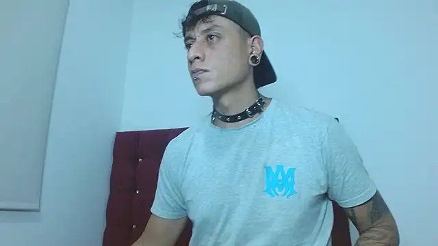 SkinnyDevil12 online show from 24, 2, 2026