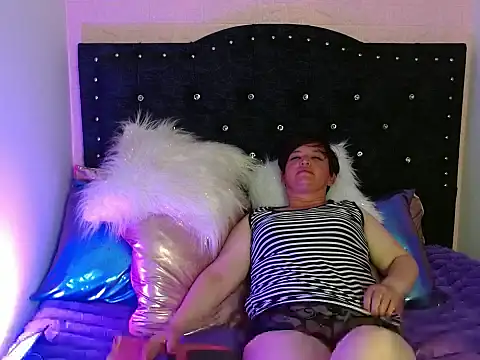 Perla Rousse1 online show from 6, 2, 2026