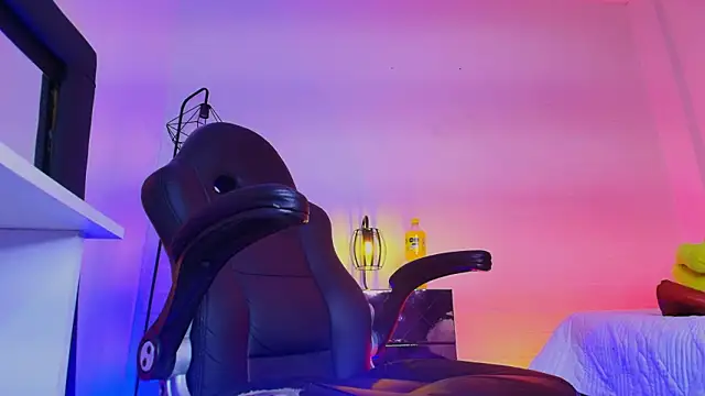 Axell Kussh online show from 20, 3, 2026