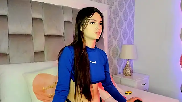 luna forever7 online show from 20, 3, 2026