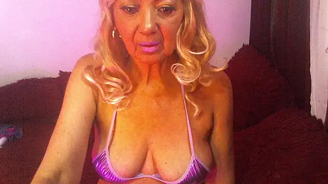 AmelieLux online show from 7, 4, 2026