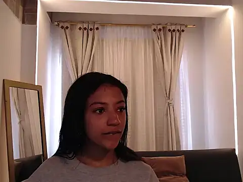 Snapshot of Scarleet_miaa chatting on 5, 6, 2026 Scarleet miaa online show from 5, 6, 2026