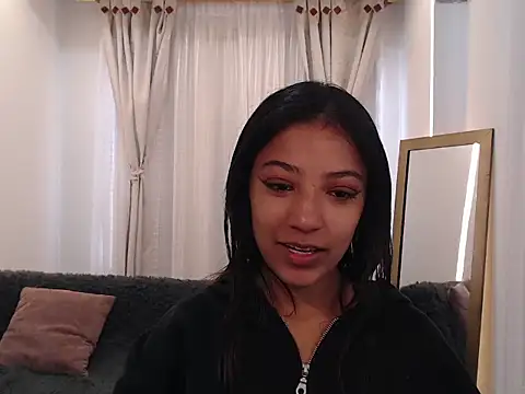 Snapshot of Scarleet_miaa chatting on 7, 5, 2026 Scarleet miaa online show from 7, 5, 2026