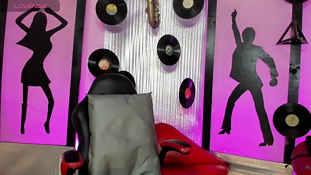 Cristal and noha online show from 1, 3, 2026