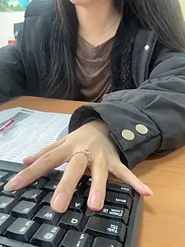 Celeste SexyY online show from 10, 3, 2026