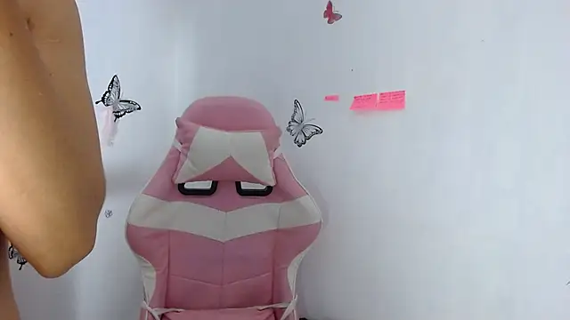 helen kineett online show from 6, 3, 2026