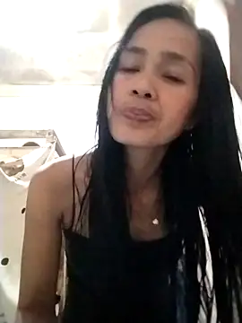 sweet maxine44 online show from 21, 4, 2026