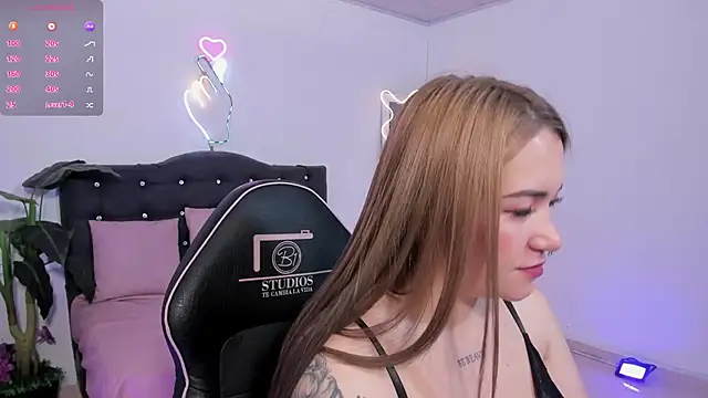 LUNAKITTY TAY online show from 27, 6, 2026