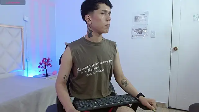 estefan tay online show from 9, 2, 2026