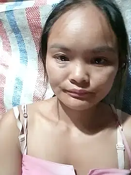 Snapshot of Luminana chatting on 7, 7, 2026 Luminana online show from 7, 7, 2026