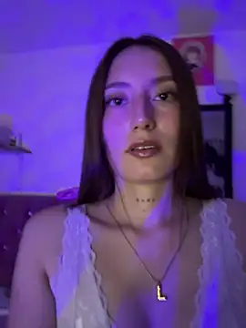 Lis peach online show from 18, 5, 2026