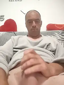 Snapshot of circott chatting on 7, 4, 2026 circott online show from 7, 4, 2026