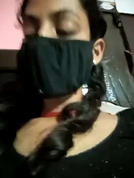 BIG QWEEN NO1 online show from 12, 4, 2026