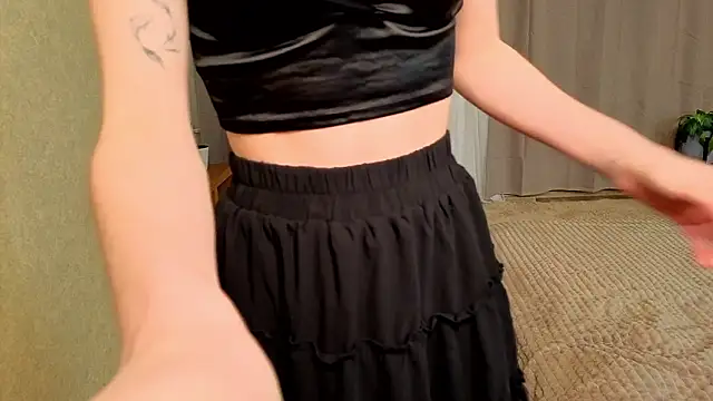 NikkyBee  online show from 10, 2, 2026