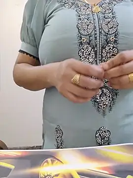 SexybeboX online show from 5, 4, 2026