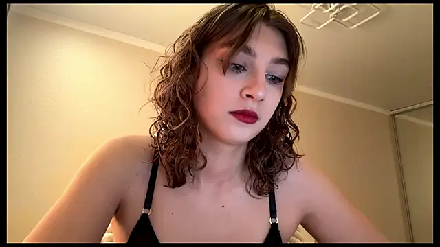 ElliKrovel online show from 10, 2, 2026