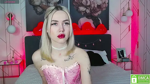 JosephineRowe online show from 13, 2, 2026