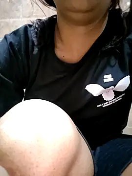 Moody-girl1 online show from 1, 3, 2026