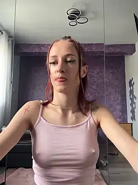 Snapshot of Roxyfoxyyy chatting on 15, 5, 2026 Roxyfoxyyy online show from 15, 5, 2026