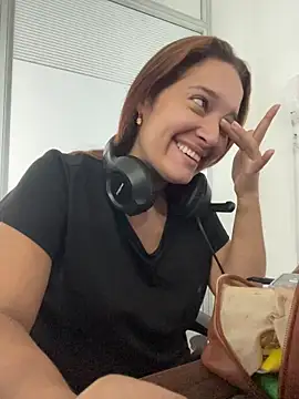 Emily Harpeer online show from 8, 4, 2026