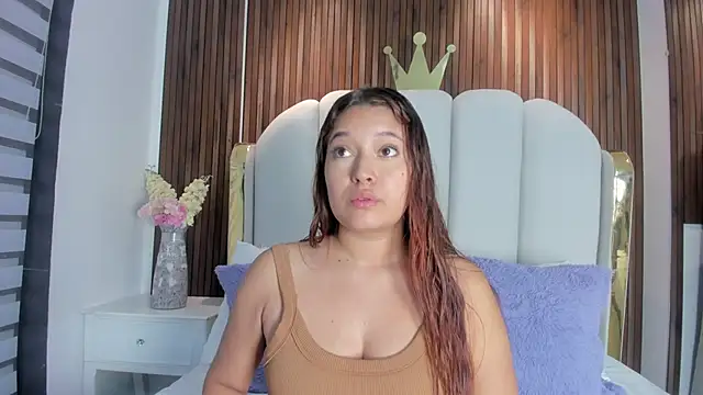 Emily Harpeer online show from 17, 4, 2026