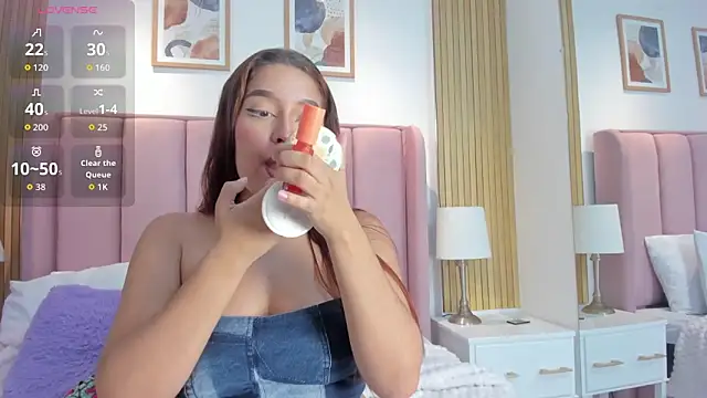 Emily Harpeer online show from 15, 3, 2026