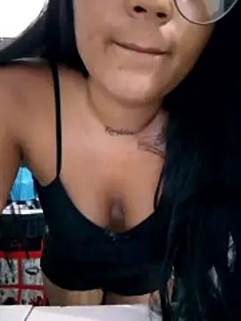 Zoe Renata online show from 18, 4, 2026