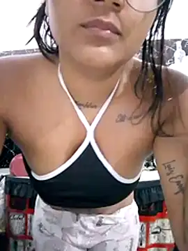 Snapshot of Zoe_Renata chatting on 28, 4, 2026 Zoe Renata online show from 28, 4, 2026