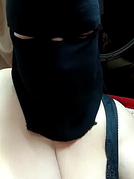 Warda Egy online show from 4, 4, 2026