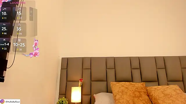 Amelie Belle  online show from 10, 3, 2026