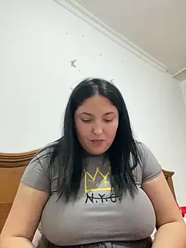 Snapshot of Amber_Sinn chatting on 25, 5, 2026 Amber Sinn online show from 25, 5, 2026