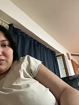 Snapshot of Amber_Sinn chatting on 15, 6, 2026 Amber Sinn online show from 15, 6, 2026