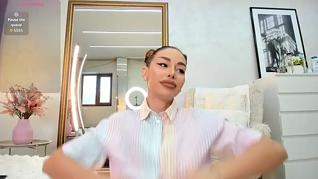 ElinaMoon  online show from 27, 2, 2026