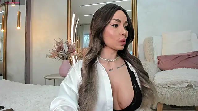 ElinaMoon  online show from 28, 2, 2026