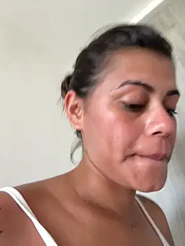 RachelWeisz  online show from 4, 4, 2026