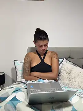 RachelWeisz  online show from 19, 4, 2026